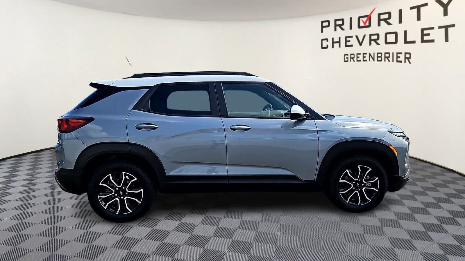 Used 2026 Chevrolet TrailBlazer ACTIV w/ Convenience Package FWD image 9