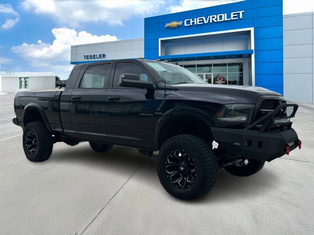 Used 2015 RAM 2500 Laramie w/ Black Appearance Group AWD/4WD image 3