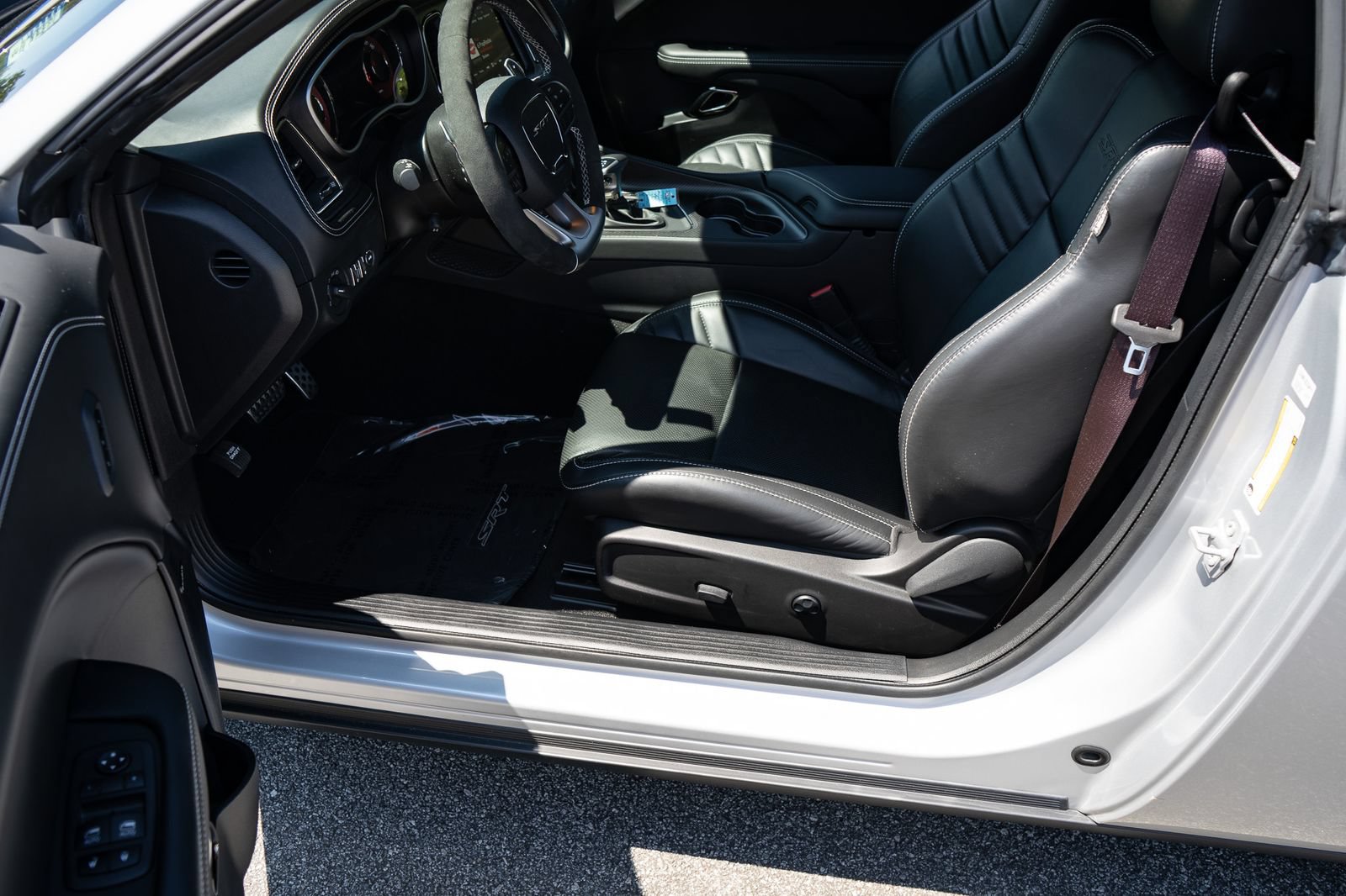 Used 2023 Dodge Challenger SRT Hellcat RWD image 38