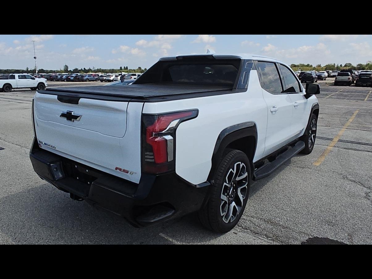 Used 2024 Chevrolet Silverado EV RST AWD/4WD image 21
