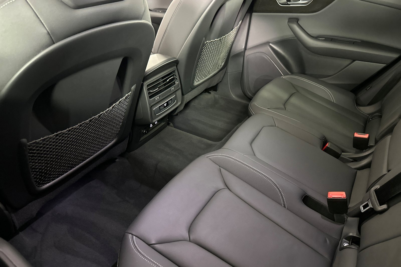 Used 2025 Audi Q8 Premium w/ Black Optic Package image 11