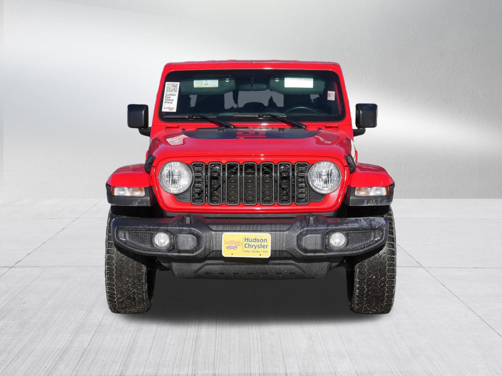 Certified 2024 Jeep Gladiator Sport video 2