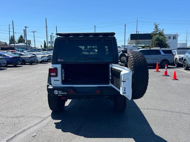 Used 2022 Jeep Wrangler Unlimited Rubicon w/ Cold Weather Group AWD/4WD image 10