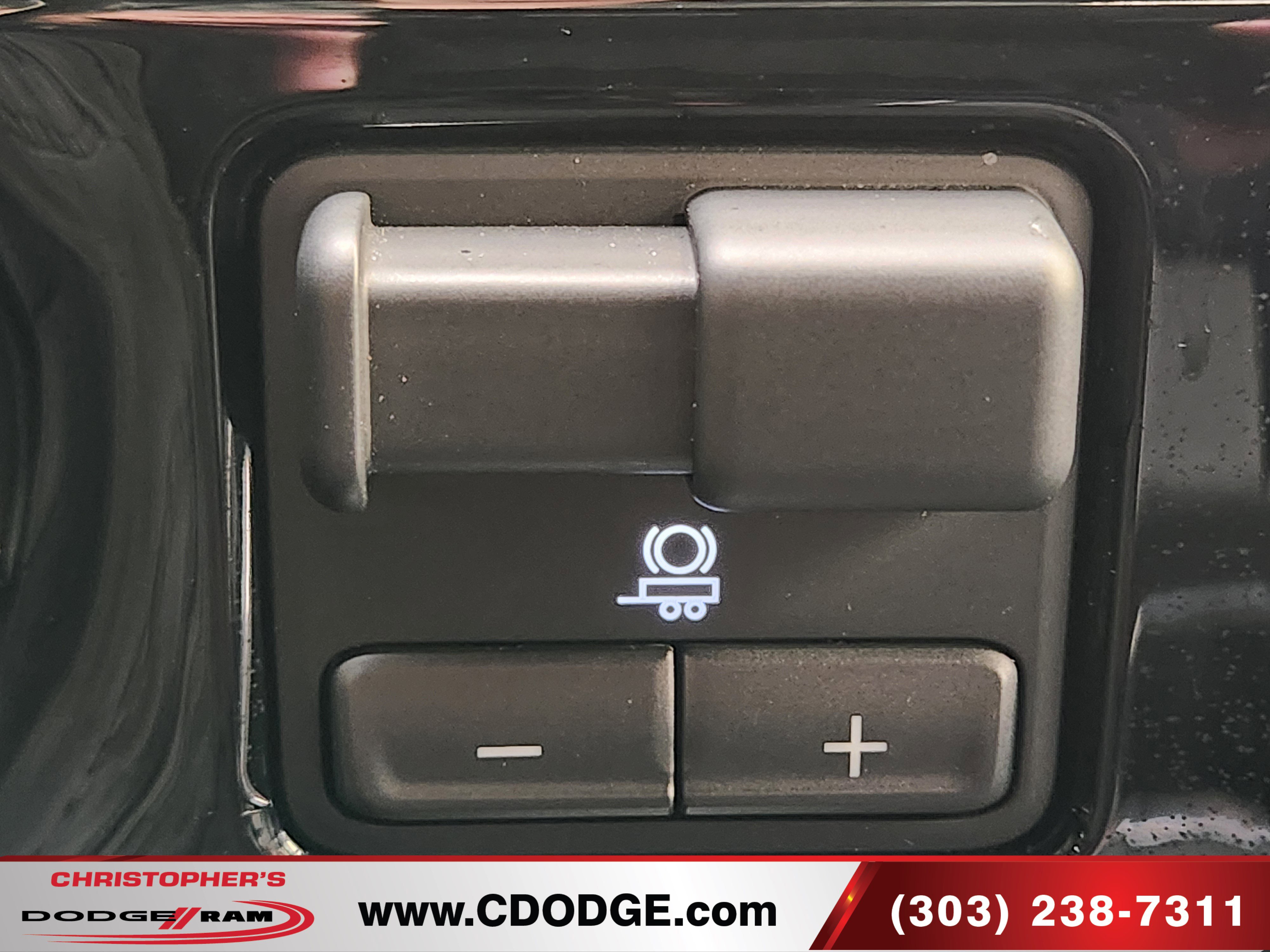 Used 2024 Chevrolet Silverado 2500 High Country w/ High Country Premium Package AWD/4WD image 28