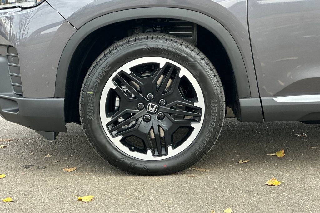 New 2026 Honda Pilot Touring image 32