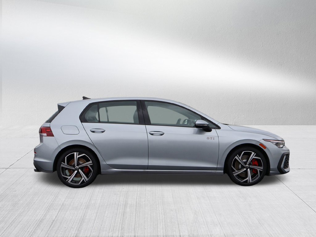 New 2026 Volkswagen GTI SE FWD image 9
