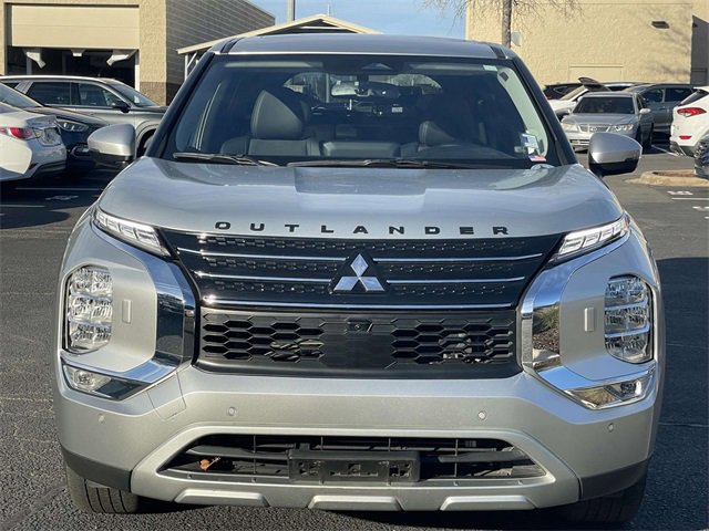 Used 2024 Mitsubishi Outlander SE Black Edition image 2