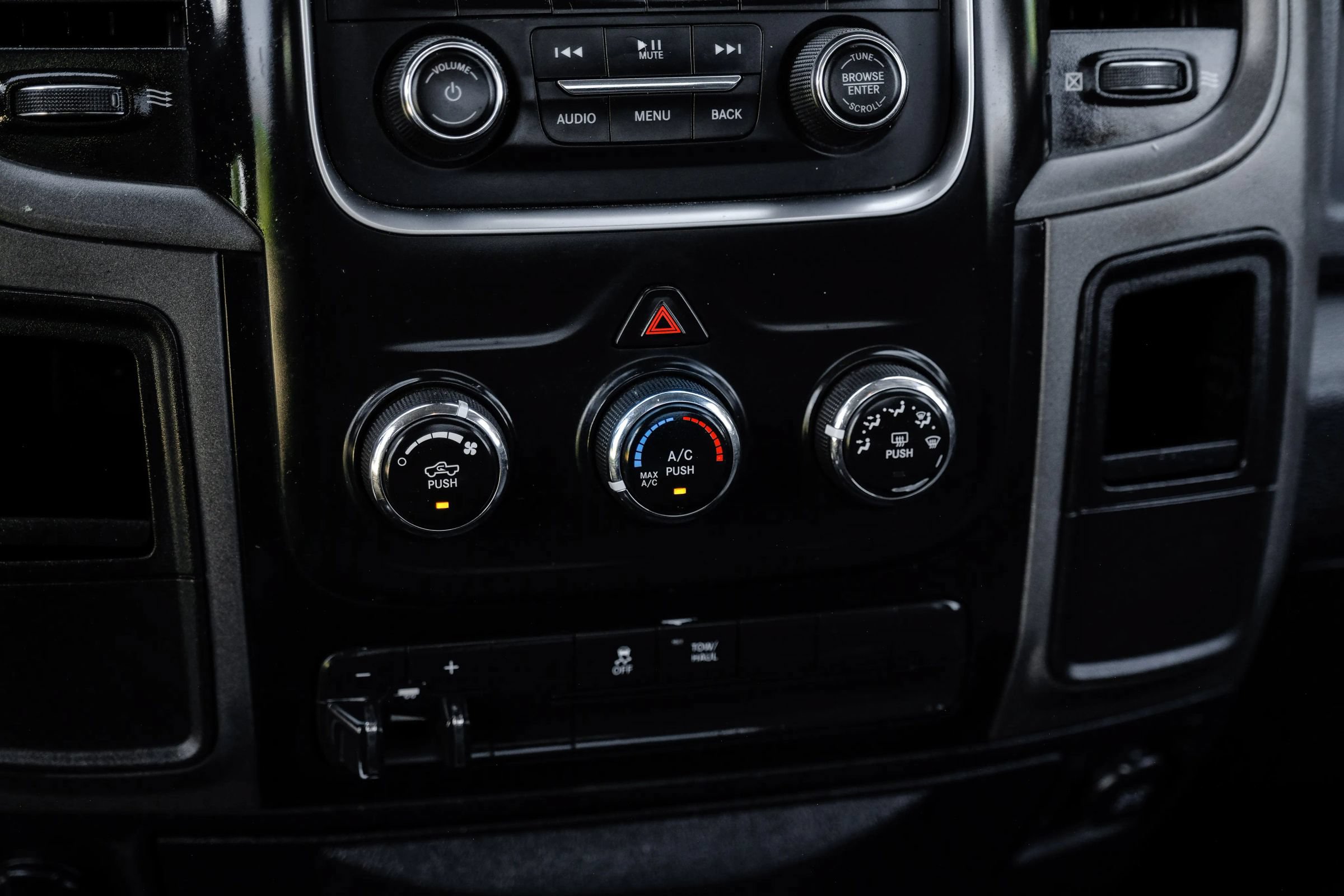 Used 2017 RAM 2500 Tradesman w/ Power & Remote Entry Group RWD image 22