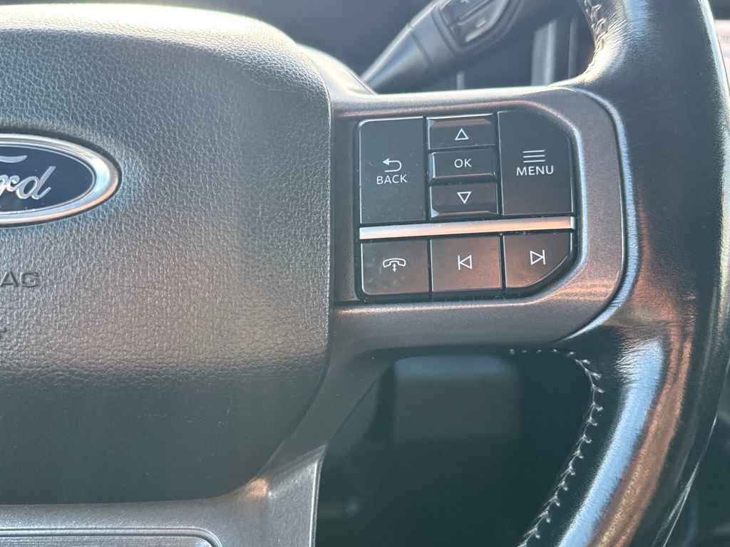 Used 2023 Ford F350 Lariat w/ Chrome Package image 19