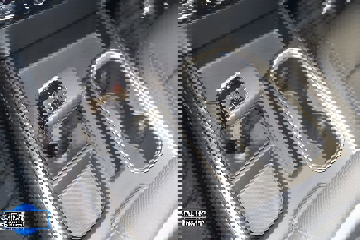 Used 2022 Chevrolet Silverado 1500 LTZ w/ LTZ Premium Package image 26