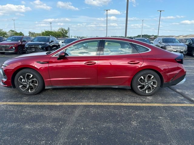 Certified 2025 Hyundai Sonata SEL AWD/4WD image 6
