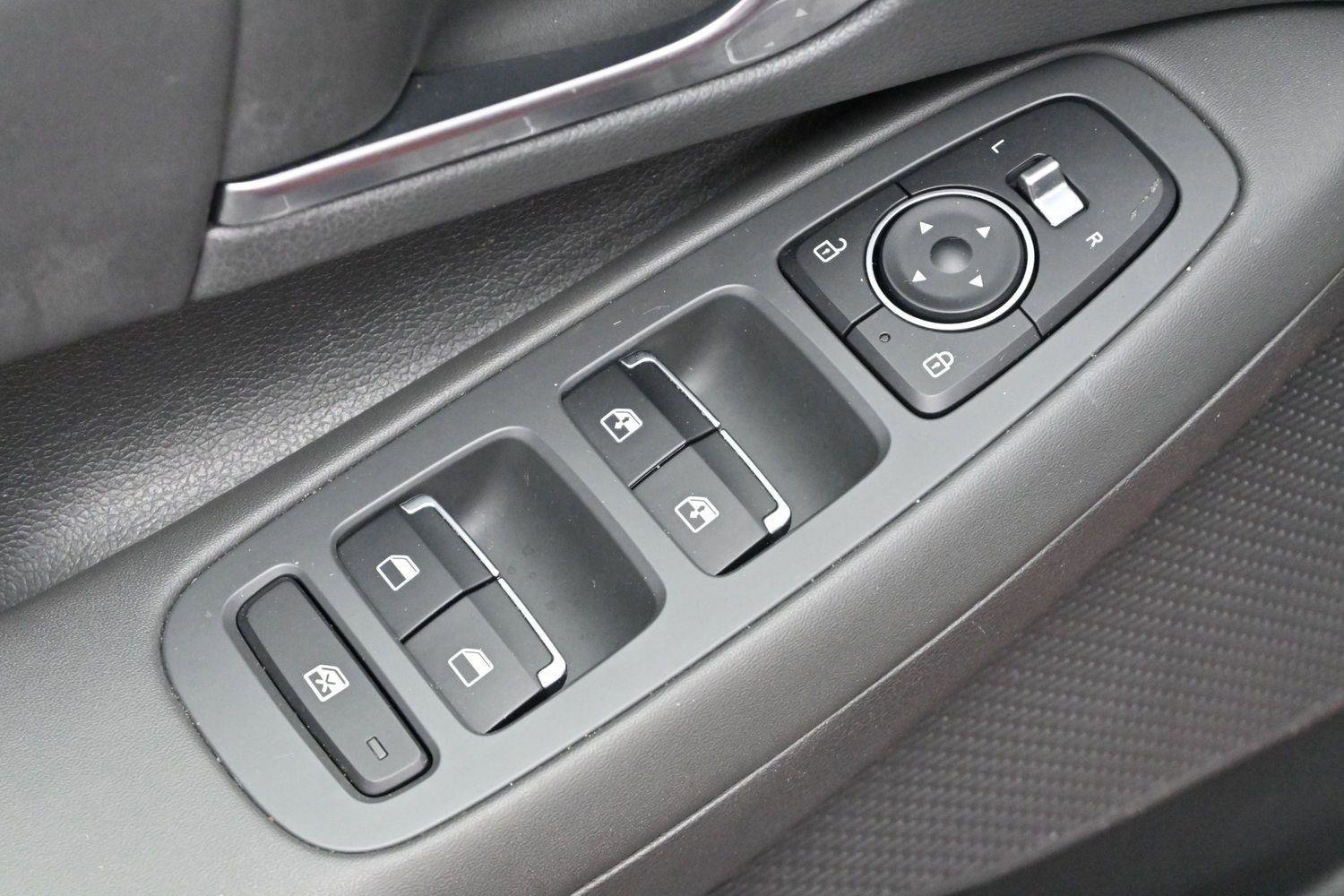 Used 2020 Hyundai Sonata SEL FWD image 11