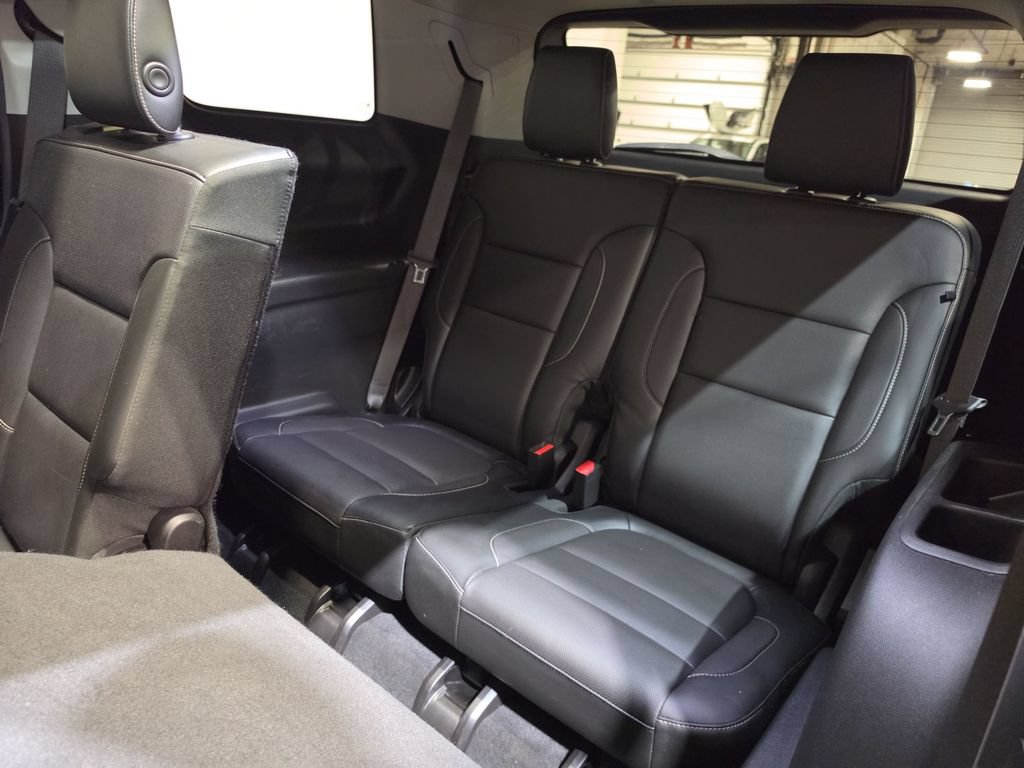 Used 2019 GMC Acadia SLT w/ Black Edition FWD image 25
