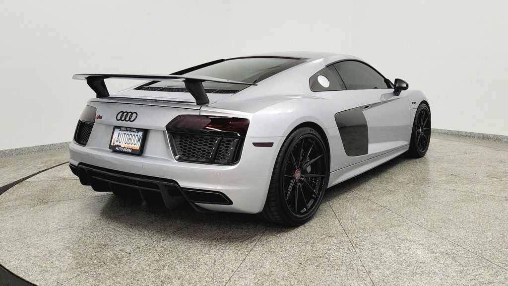 Used 2017 Audi R8 V10 plus AWD/4WD image 5