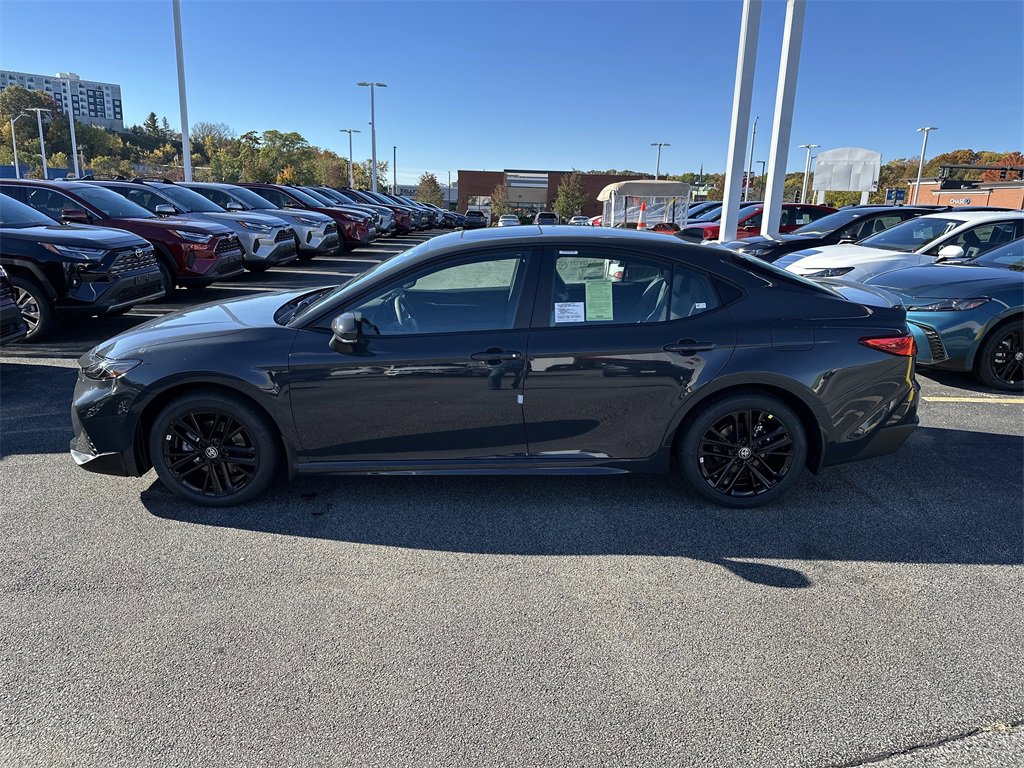 New 2026 Toyota Camry SE image 2
