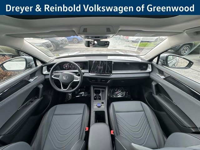 New 2026 Volkswagen Tiguan SE image 11