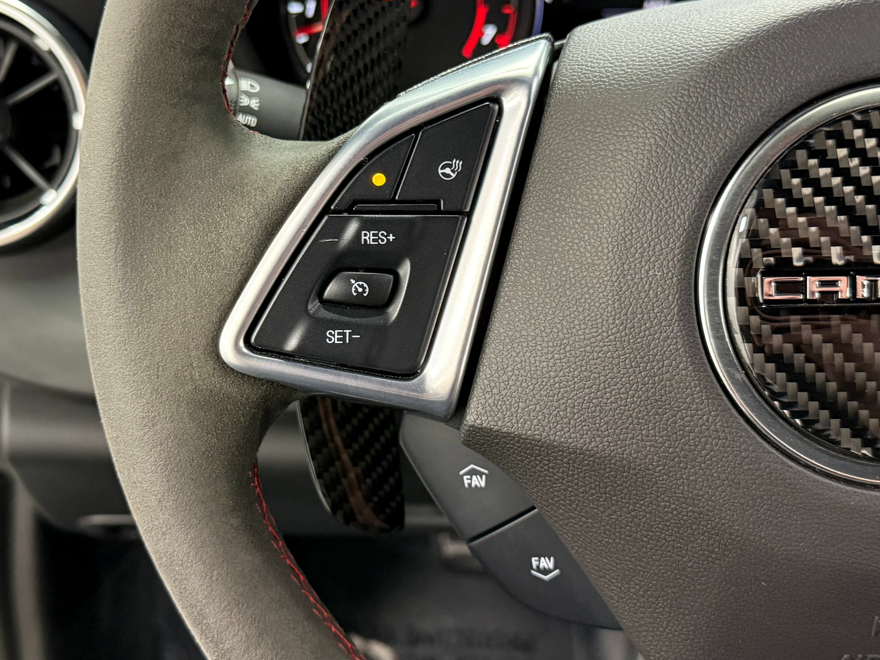 Used 2022 Chevrolet Camaro ZL1 RWD image 29