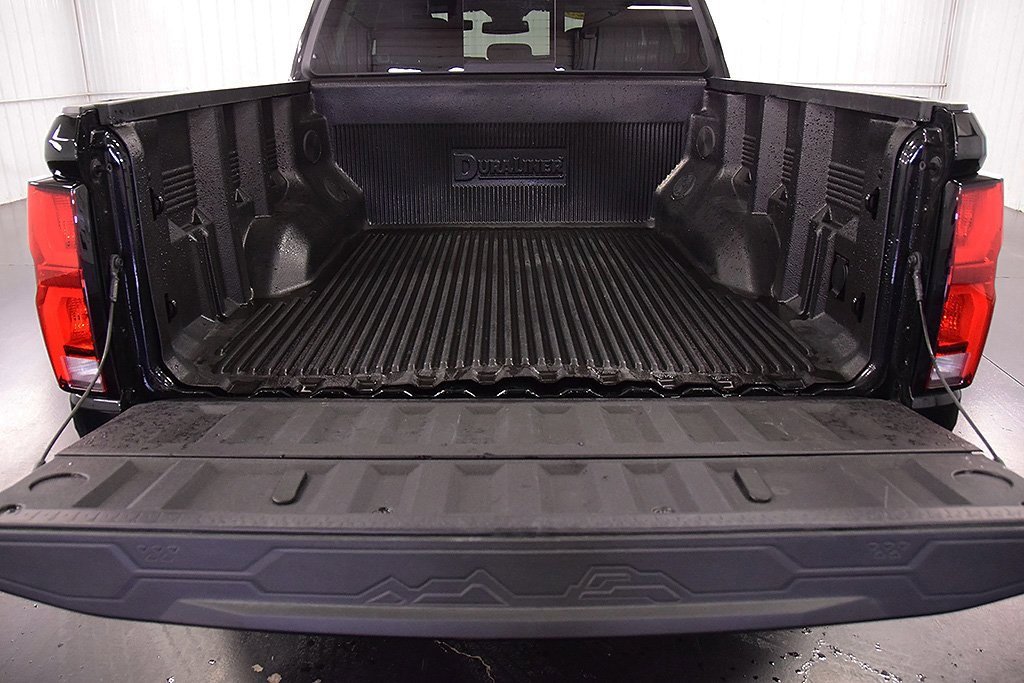 Used 2025 Chevrolet Colorado Z71 image 7
