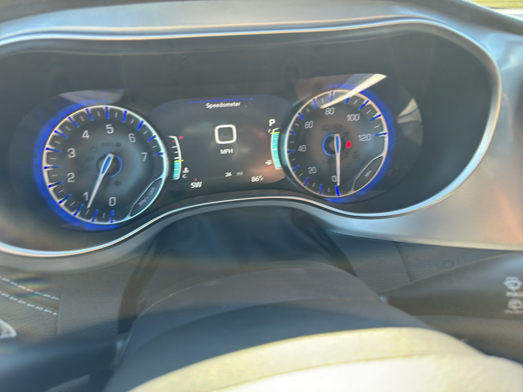 New 2026 Chrysler Pacifica Limited w/ S Appearance Package FWD image 18