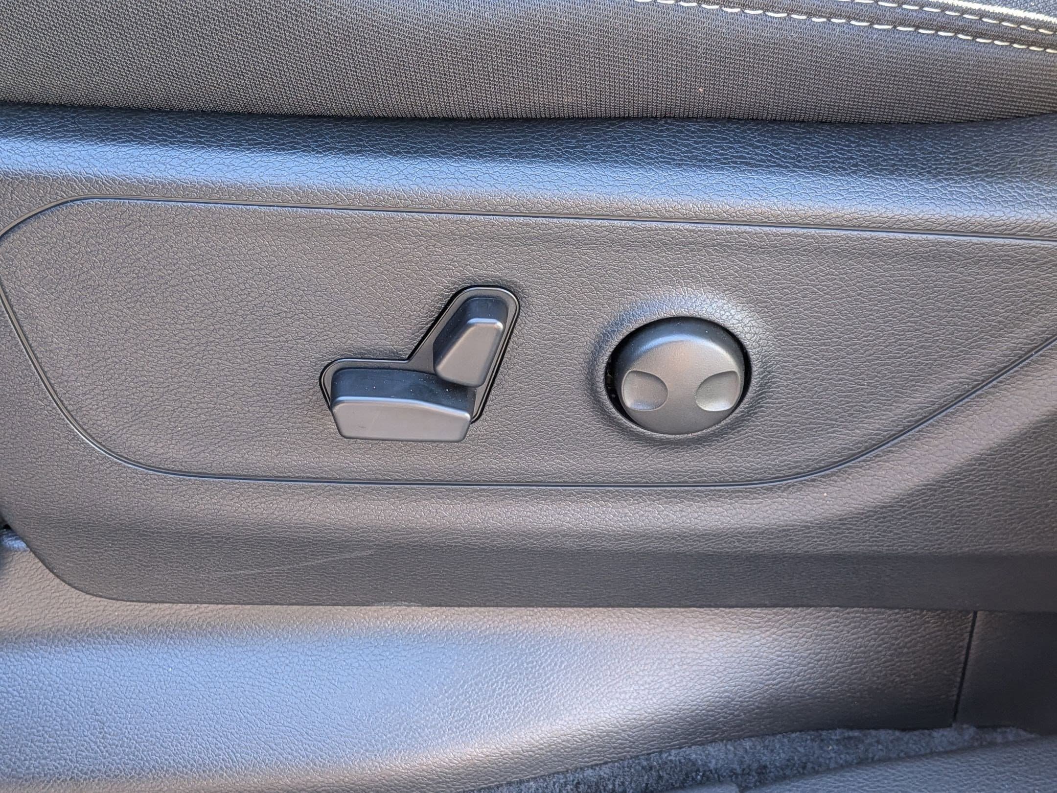 New 2026 RAM 1500 Big Horn AWD/4WD image 13