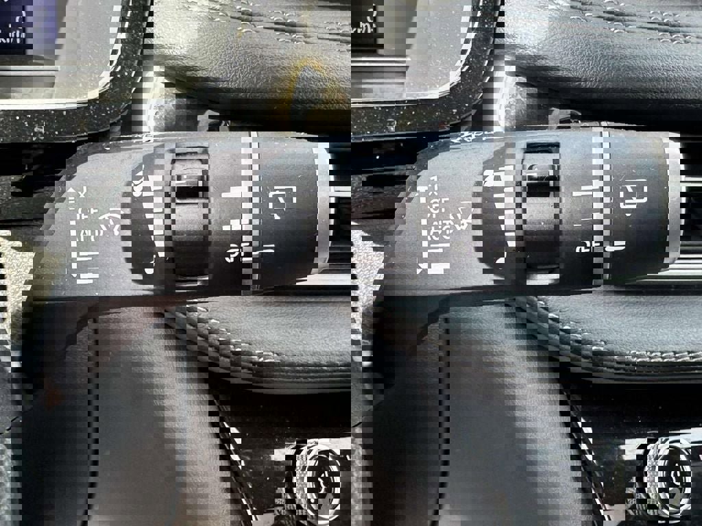 Used 2025 INFINITI QX60 Luxe w/ Black Edition image 36