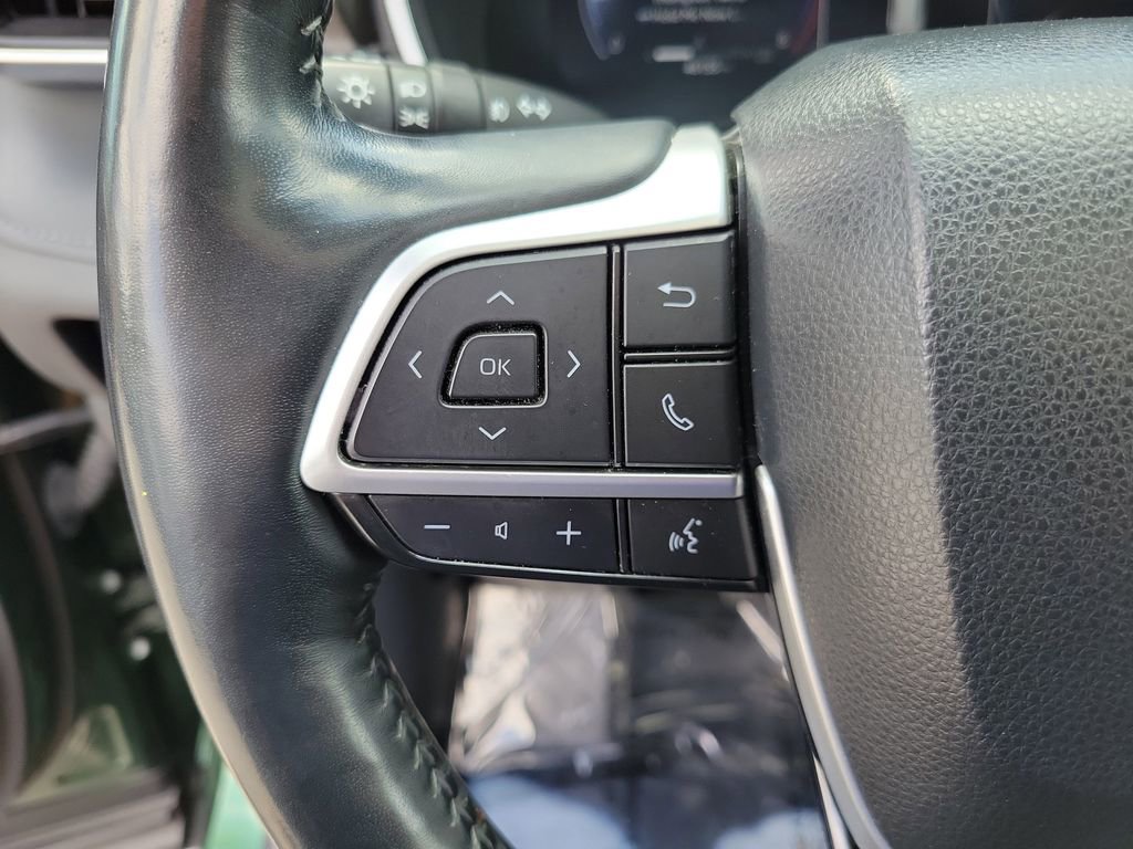 Used 2023 Toyota Highlander Limited image 26