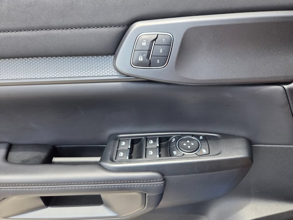 Used 2025 Ford Ranger Raptor AWD/4WD image 22