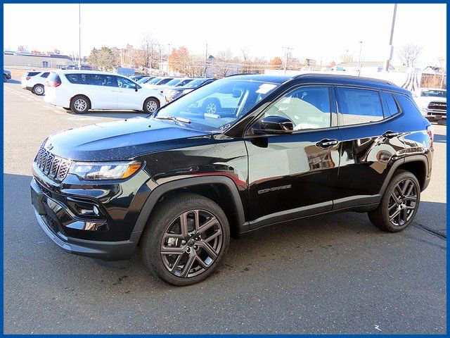 New 2026 Jeep Compass Limited w/ Sun, Sound & Navigation Group AWD/4WD image 4
