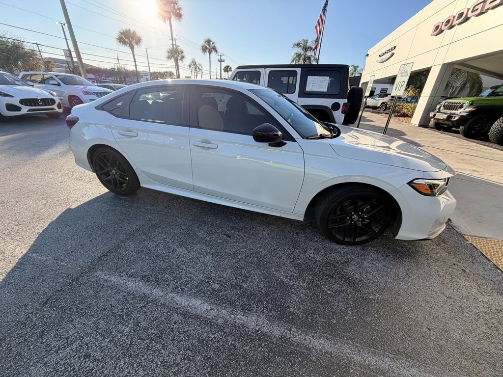 Used 2025 Honda Civic Sport image 5