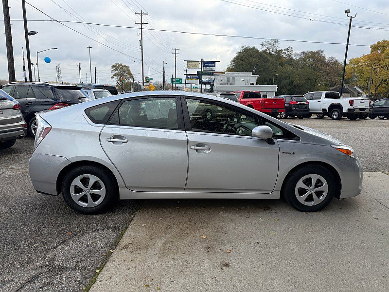 Used 2015 Toyota Prius Three image 5