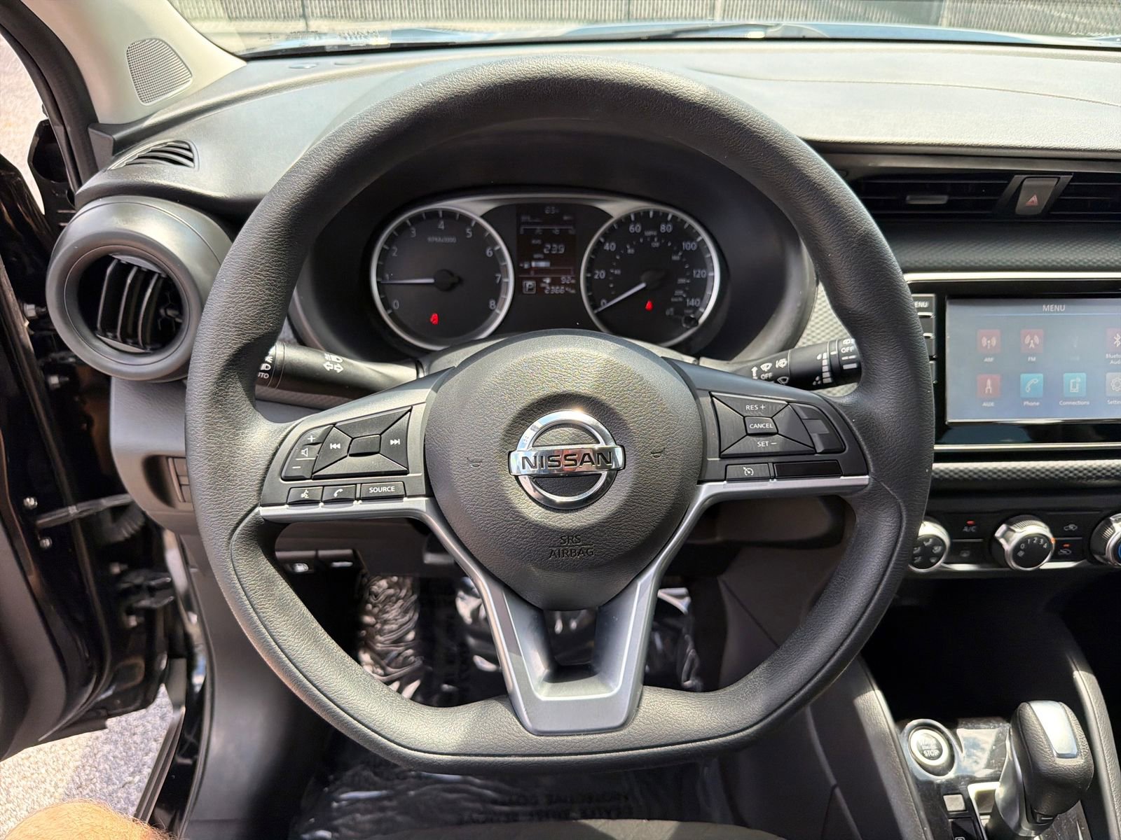 Certified 2021 Nissan Kicks S FWD image 11