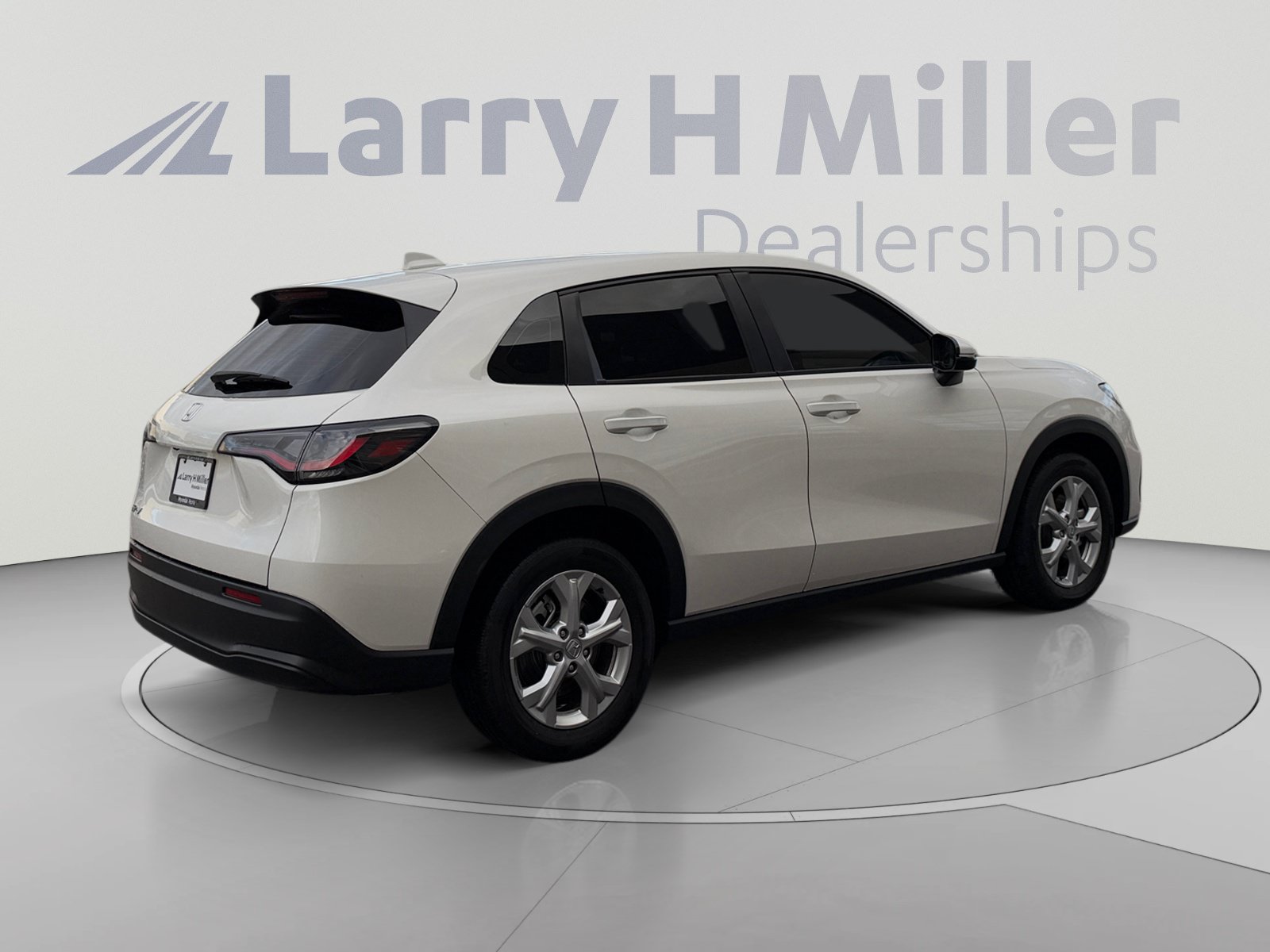 Used 2024 Honda HR-V LX image 5