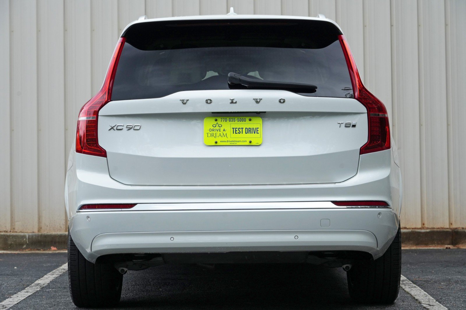 Used 2025 Volvo XC90 T8 Plus AWD/4WD image 11