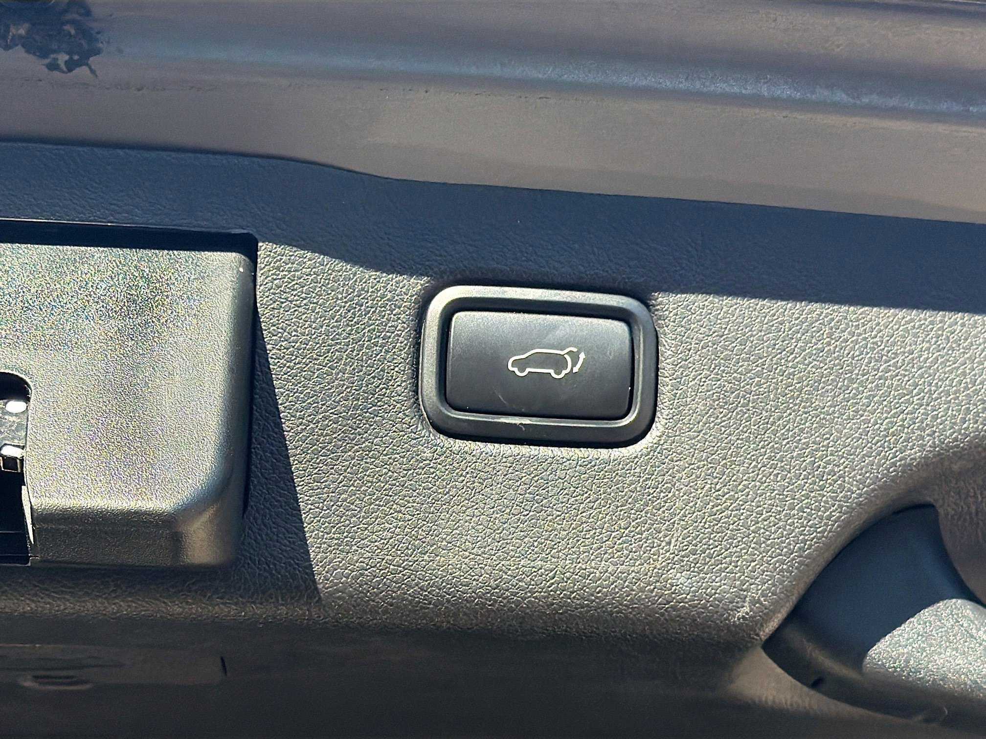 Used 2019 Kia Sorento SX image 13