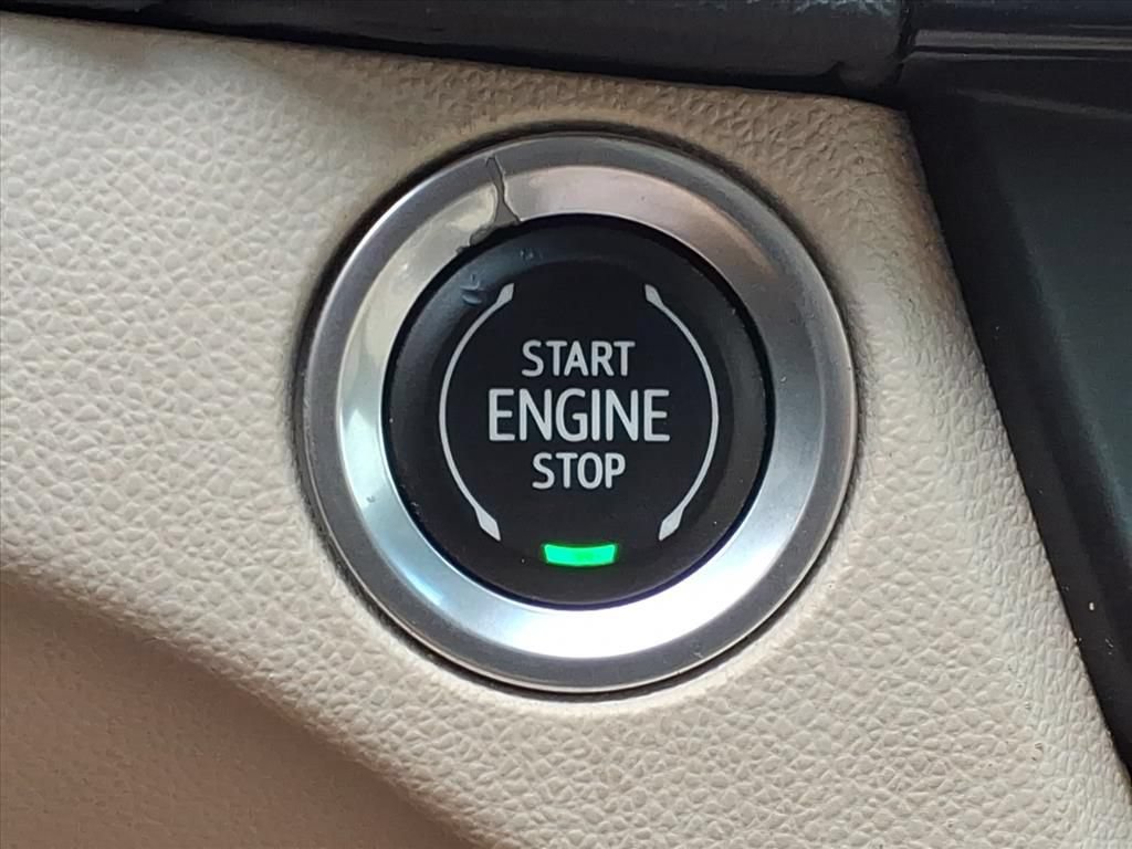 Used 2022 Cadillac CT4 Premium Luxury w/ Climate Package RWD image 27