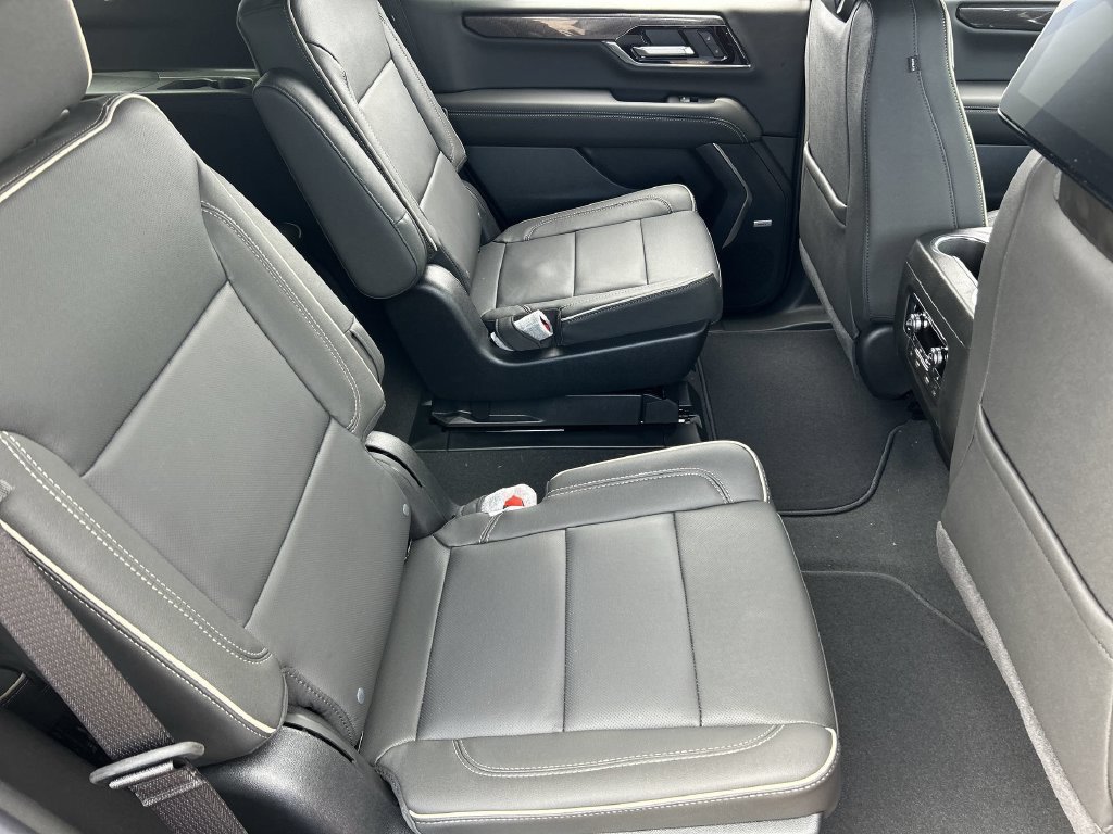 New 2026 GMC Yukon Elevation w/ Elevation Premium Package AWD/4WD image 28