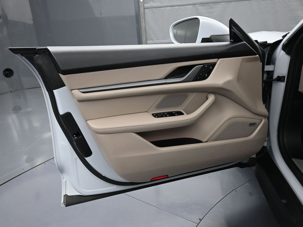 Certified 2025 Porsche Taycan image 15