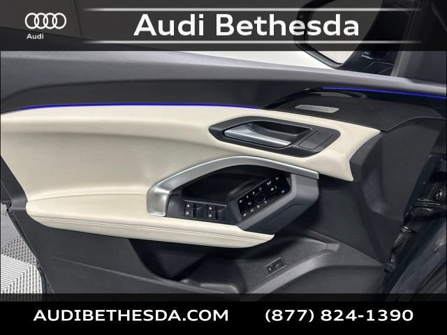 Certified 2025 Audi Q5 Prestige AWD/4WD image 14