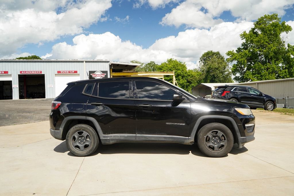Used 2018 Jeep Compass Sport FWD image 3