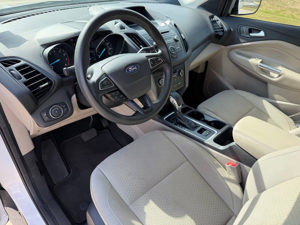 Used 2018 Ford Escape SE image 11