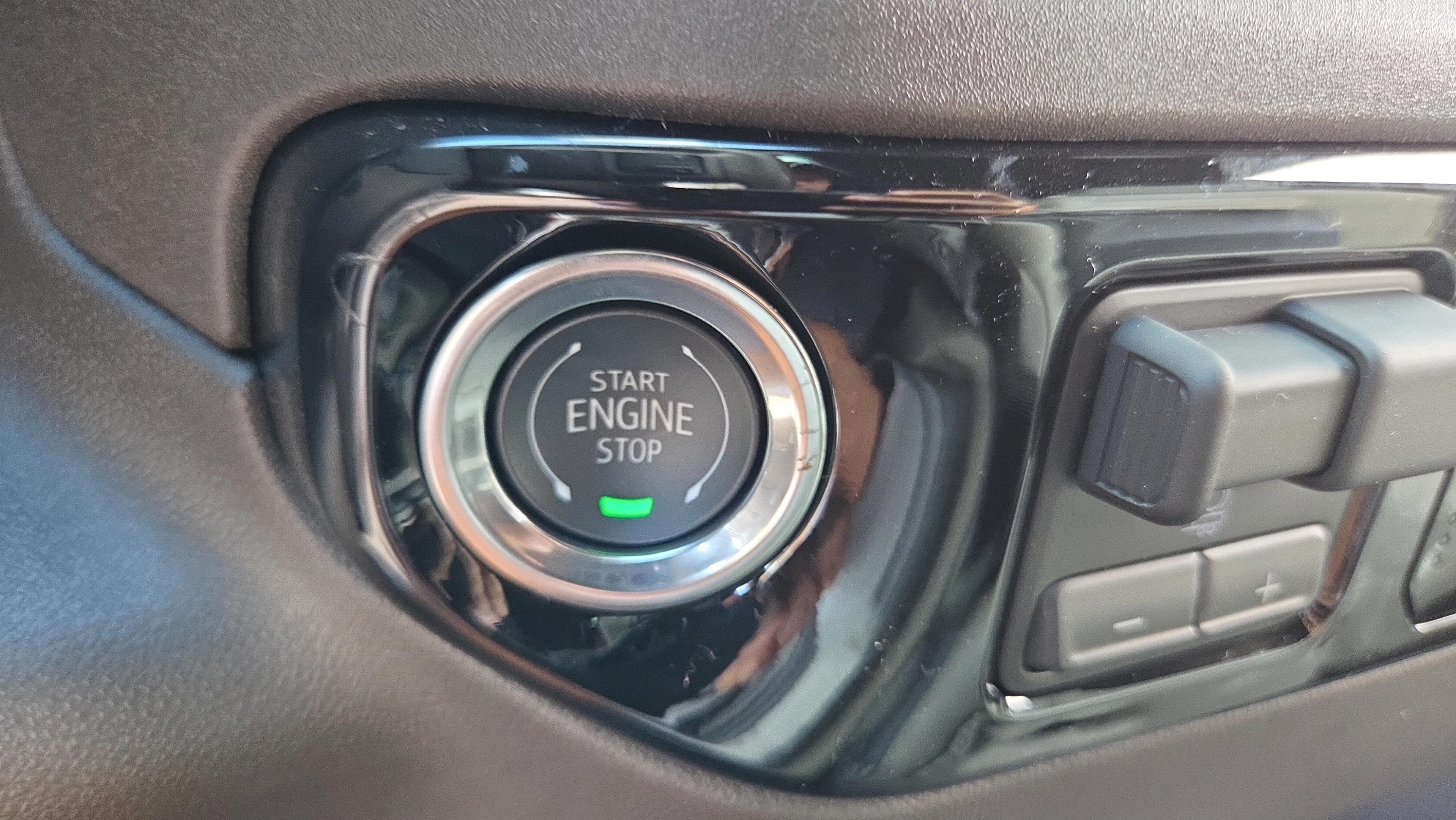 New 2026 GMC Sierra 1500 SLT w/ X31 Off-Road Package AWD/4WD image 21