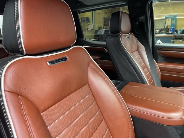 Used 2024 GMC Sierra 1500 Denali Ultimate image 10