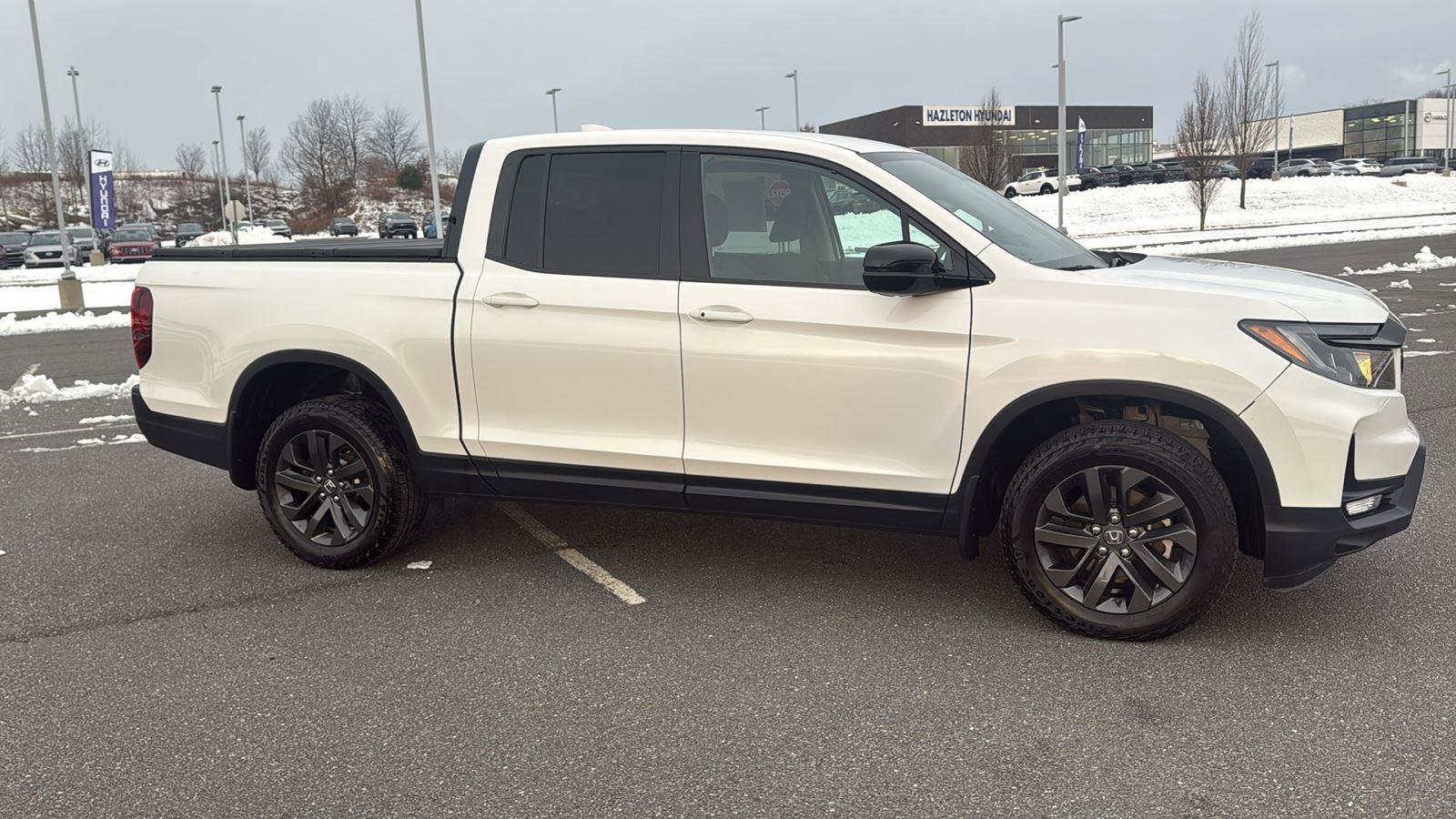 Used 2023 Honda Ridgeline Sport image 3
