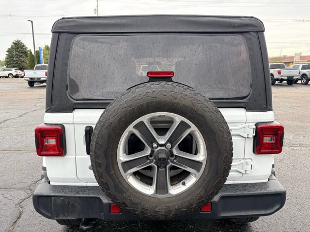 Used 2019 Jeep Wrangler Unlimited Sahara w/ Cold Weather Group AWD/4WD image 4
