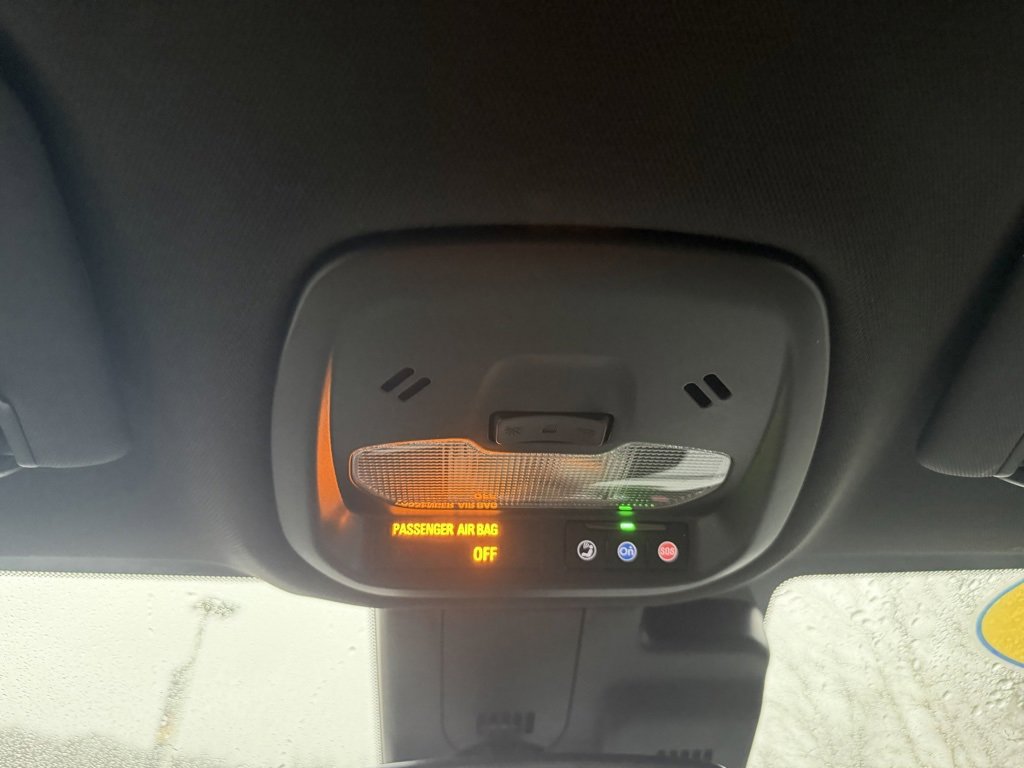 Used 2025 Buick Envista Preferred image 27