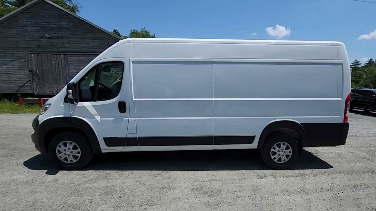 New 2024 RAM ProMaster 3500 w/ Quick Order Package 22G SLT image 5