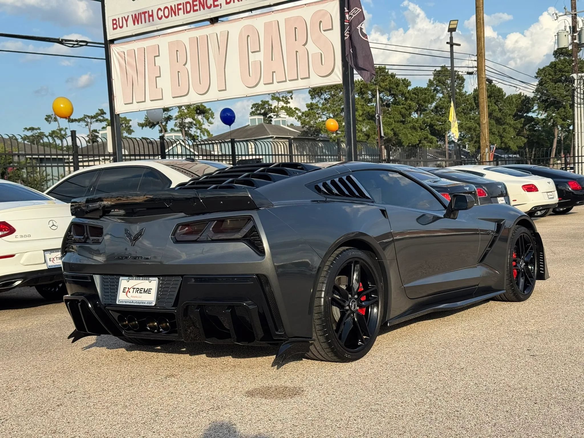 Used 2018 Chevrolet Corvette Stingray Coupe w/ 3LT Preferred Equipment Group RWD image 9
