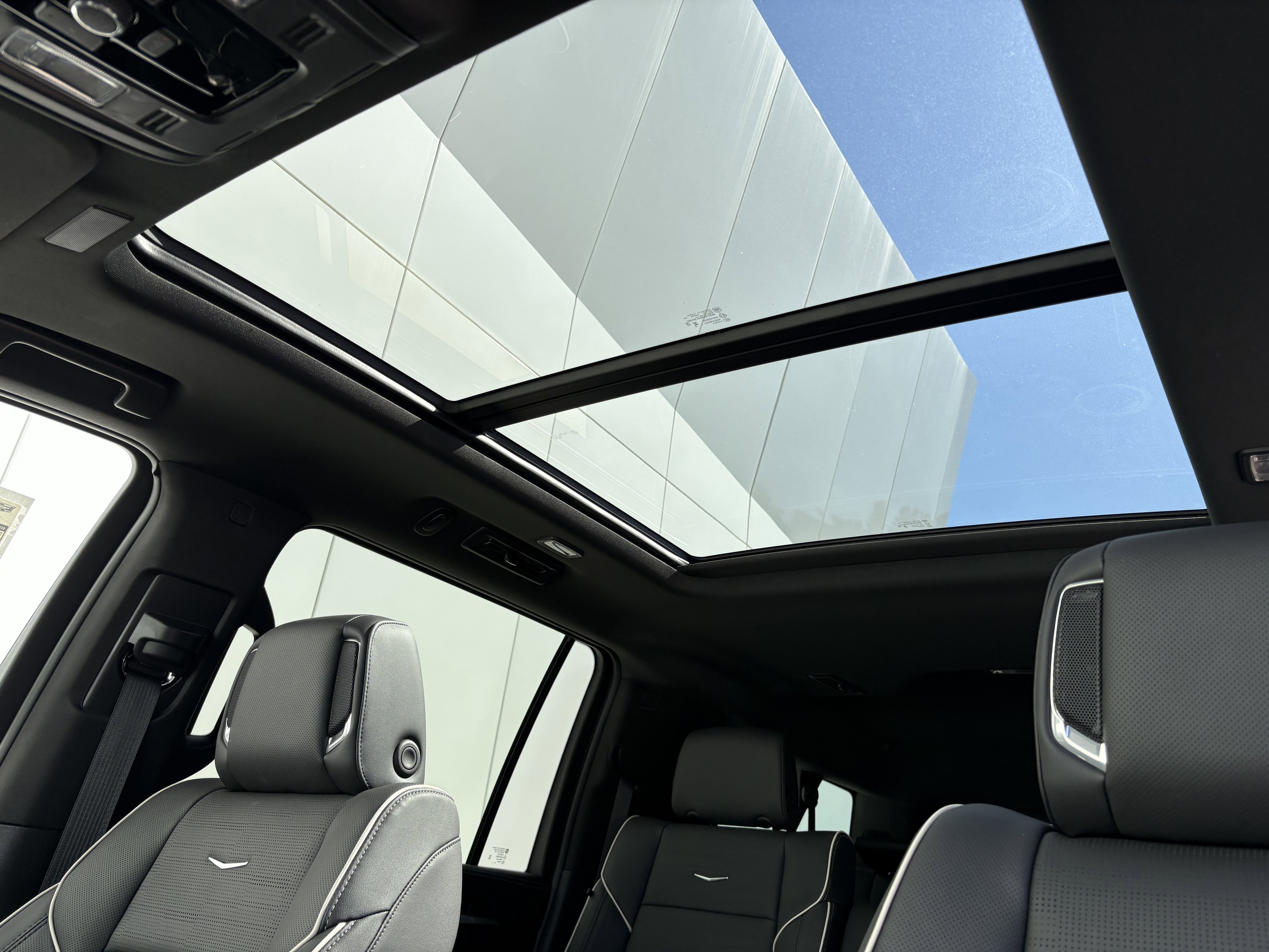 New 2026 Cadillac Escalade ESV Luxury image 17