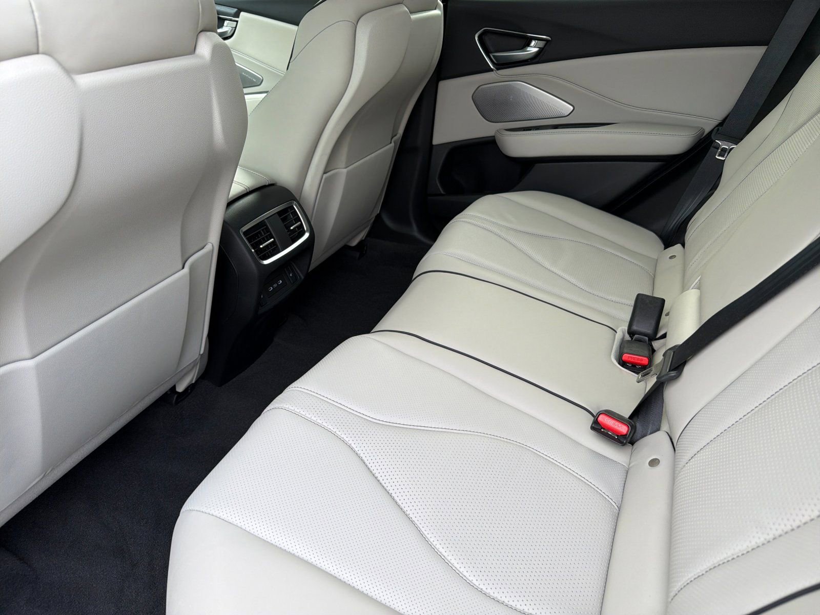 New 2026 Acura RDX SH-AWD w/ Advance Package image 11