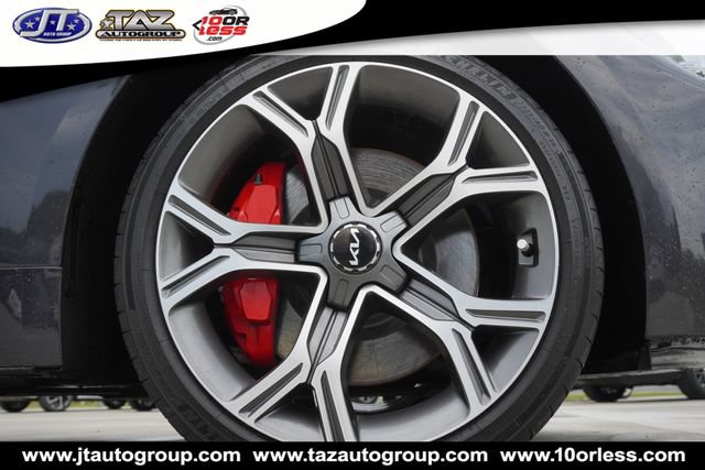 Used 2020 Kia Stinger GT1 RWD image 10